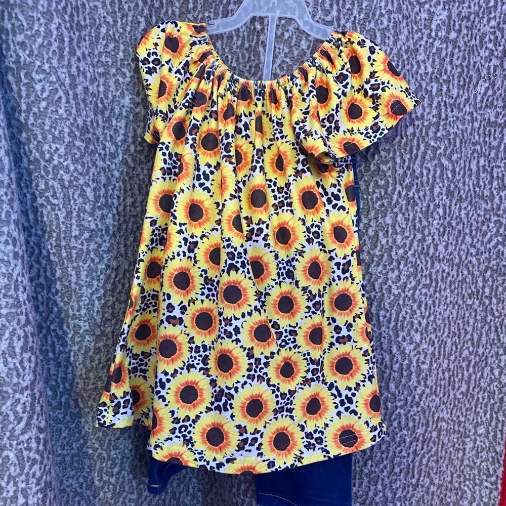 Sunflower Outfit